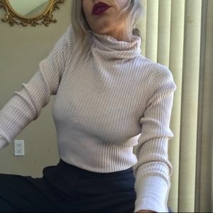 Ivory 90s Gap Turtleneck size M